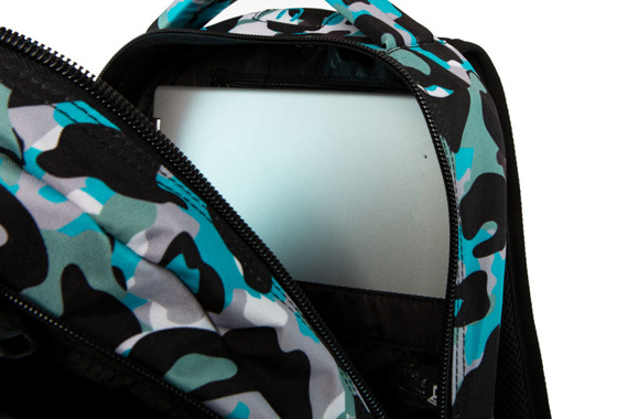 Plecak młodzieżowy Coolpack Dart Camo Blue Badges 24152CP A29113